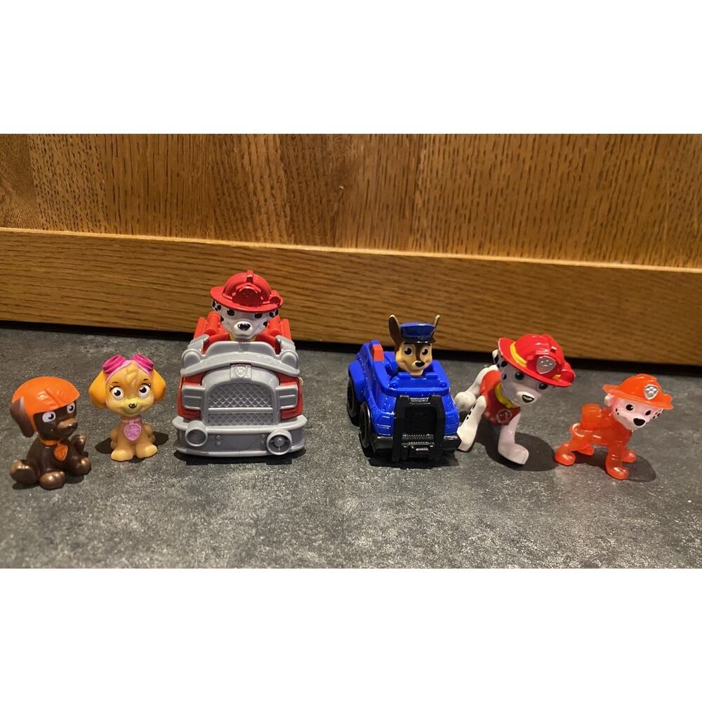 Spin Master Paw Patrol Mixed Figure Lot Of 6